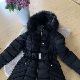 Fotka k inzerátu ZIMNÍ BUNDA F& amp; F / 18410722