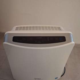 Fotka k inzerátu Čistička vzduchu Winix Signature WACU300. / 19634628