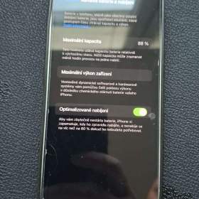 Fotka k inzerátu iPhone 13, 128 GB – 88 % baterie, 7 000 Kč / 11654881