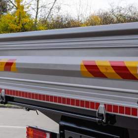 Foto inzerátu MERCEDES ATEGO 1222 TŘÍSTRANNÝ SKLÁPĚČ HYDRAULICKÁ RUKA EU4