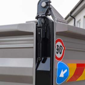 Foto inzerátu MERCEDES ATEGO 1222 TŘÍSTRANNÝ SKLÁPĚČ HYDRAULICKÁ RUKA EU4