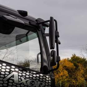 Foto inzerátu MERCEDES AXOR 1829 / 18T HÁKOVÝ NOSIČ KONTEJNERŮ EU5