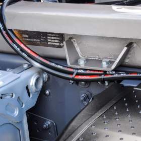 Foto inzerátu MERCEDES AXOR 1829 / 18T HÁKOVÝ NOSIČ KONTEJNERŮ EU5