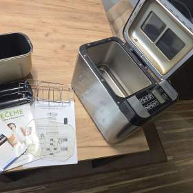 Foto inzerátu Chytrá domácí pekárna Sana BM1403-A