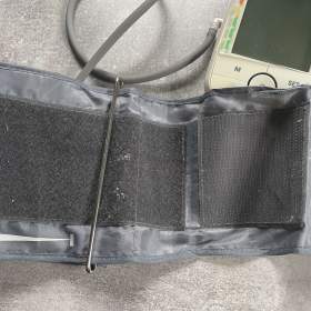 Foto inzerátu Tlakoměr Sanitas