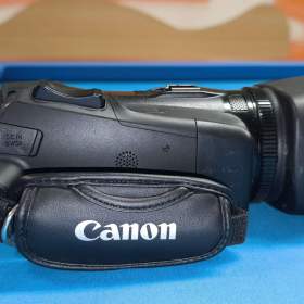 Fotka k inzerátu Kamera Canon Legria HF- G70 / 17366320