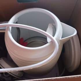 Foto inzerátu Rychlovarná konvice RUSSELL HOBBS Inspire White