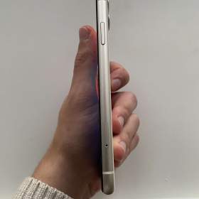 Foto inzerátu iPhone 11 128 GB - Perfektní stav