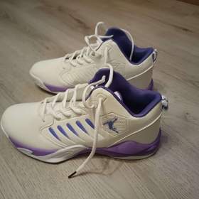 Fotka k inzerátu Sporzovni obuv / 19655215