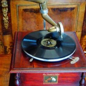 Foto inzerátu Náhradní gramofonové jehly do gramofonů na kliku 