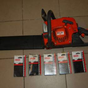 Fotka k inzerátu Benzínová pila Oleo Mac 952 / 16918854