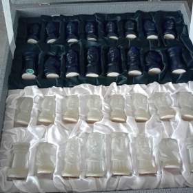 Foto inzerátu Starožitné porcelánové šachy