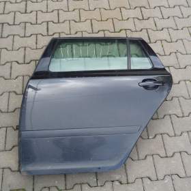 Foto inzerátu ŠKODA OCTÁVIA 2 COMBI - DVEŘE,tapce,zrcátko