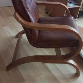 Foto inzerátu Kožené křeslo