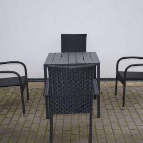 Fotka k inzerátu Prodám stůl a 4 židle z polyratanu / 19648313