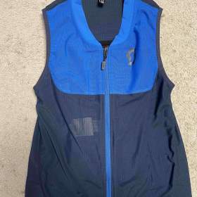 Foto inzerátu chránič páteře na lyže SCOTT Air Flex vel. M (věk 11-13 let)