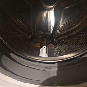 Foto inzerátu PRACKA PHILCO PL 1062,BOCNI PLNENI,NA 6KG,PLNE FUNKCNI,A++,1000 OT.