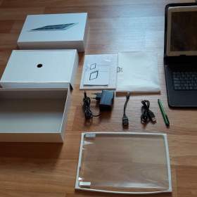 Foto inzerátu Prodám NOVÝ TABLET 10´´ s KLÁVESNICI - KRÁSNÝ