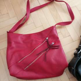 Prodám kabelky / 19629252