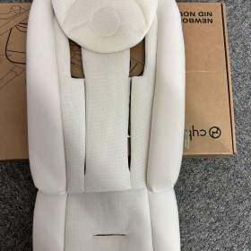 Fotka k inzerátu CYBEX novorozenecká vložka do kočárku Newborn nest White | white  / 18525838