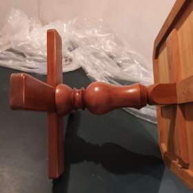 Foto inzerátu Prodám stolek dub rustikál