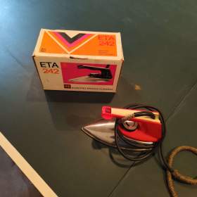 Foto inzerátu Prodám žehličku Eta 242