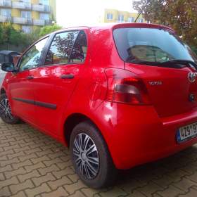 Foto inzerátu Prodáme Toyota Yaris 1.0 VVTI 51Kw benzín, r.12/2007, nová v ČR.