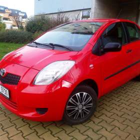Foto inzerátu Prodáme Toyota Yaris 1.0 VVTI 51Kw benzín, r.12/2007, nová v ČR.