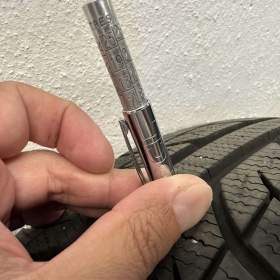 Foto inzerátu Zimní pneu TOYO SNOWPROX S943 185/60 R16 86H