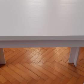 Foto inzerátu NABÍZÍM NOVÝ JÍDELNÍ STŮL