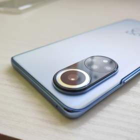 Foto inzerátu Huawei Nova 9 8/ 128 Gb Jako nový