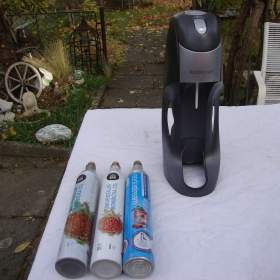 SodaStream Dynamo Black/Titan + 4x bombička CO2 funkční / 19630136