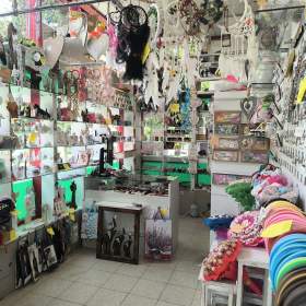 Fotka k inzerátu Přenechám pronájem zavedeného květinářství / dárkové předměty  / 19628987