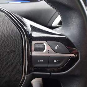 Foto inzerátu Peugeot 3008 1.2 PureTech 96 kW – pravidelný servis 