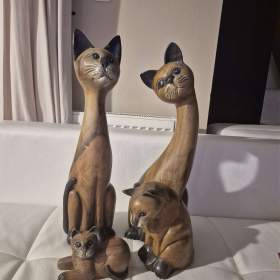 Fotka k inzerátu Dřevěné sošky koček – sada 4 ks / 18518820