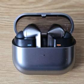 Foto inzerátu Sluchátka Samsung Galaxy Buds3 Pro Stříbrná