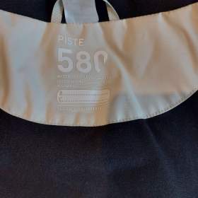 Foto inzerátu Zimní lyžařská dívčí bunda vel. 146