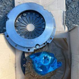 Foto inzerátu Nová spojková sada FELICIA 1.9D - LUK