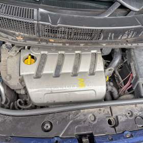 Foto inzerátu Krásný rodinnný Renault Scenic 2.0 benzín Nová stk,nové pneu