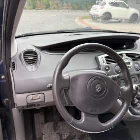 Foto inzerátu Krásný rodinnný Renault Scenic 2.0 benzín Nová stk,nové pneu