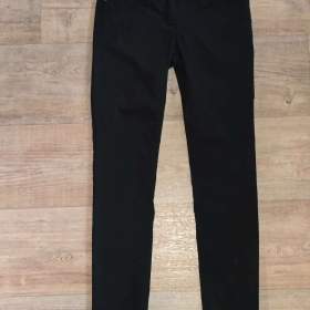 Foto inzerátu Kalhoty, vel. 146