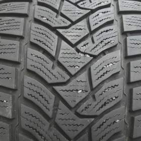 Fotka k inzerátu 2ks zimních pneu 235/40 R19 Hankook / 19583201