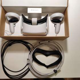 Fotka k inzerátu Oculus Quest 2 (128GB) + příslušenství / 18736644