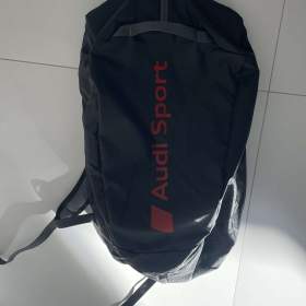 Foto inzerátu cestovní taška, batoh Audi
