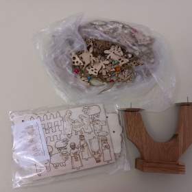 Dřevěné ozdoby na stromeček, betlém a svícen. / 19631688