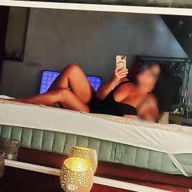 Foto inzerátu Sexy Adél… Erotická masáž 🔥