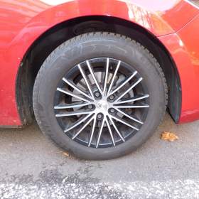 Fotka k inzerátu Prodám hliniková kola s pneu / 18357416