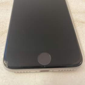 Foto inzerátu IPhone SE 2020.