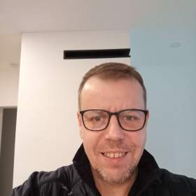 Fotka k inzerátu Vážně vážně  / 18159444