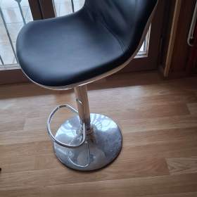 Fotka k inzerátu barová stolička / 19628932